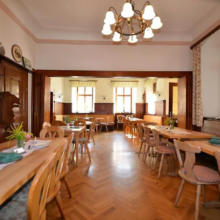 Landgasthof Goldener Loewe Otel