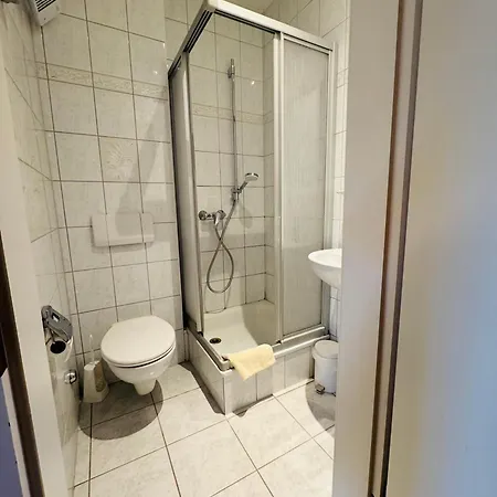 Otel Landgasthof Goldener Loewe 3*