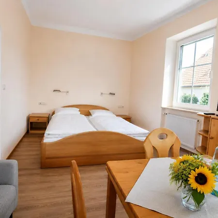 Otel Landgasthof Goldener Loewe