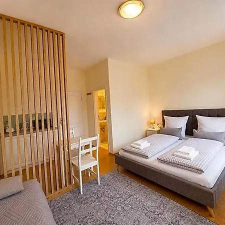 Landgasthof Goldener Loewe فندق Mainbernheim